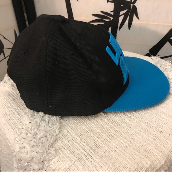 Sixflags cap - Picture 2 of 3